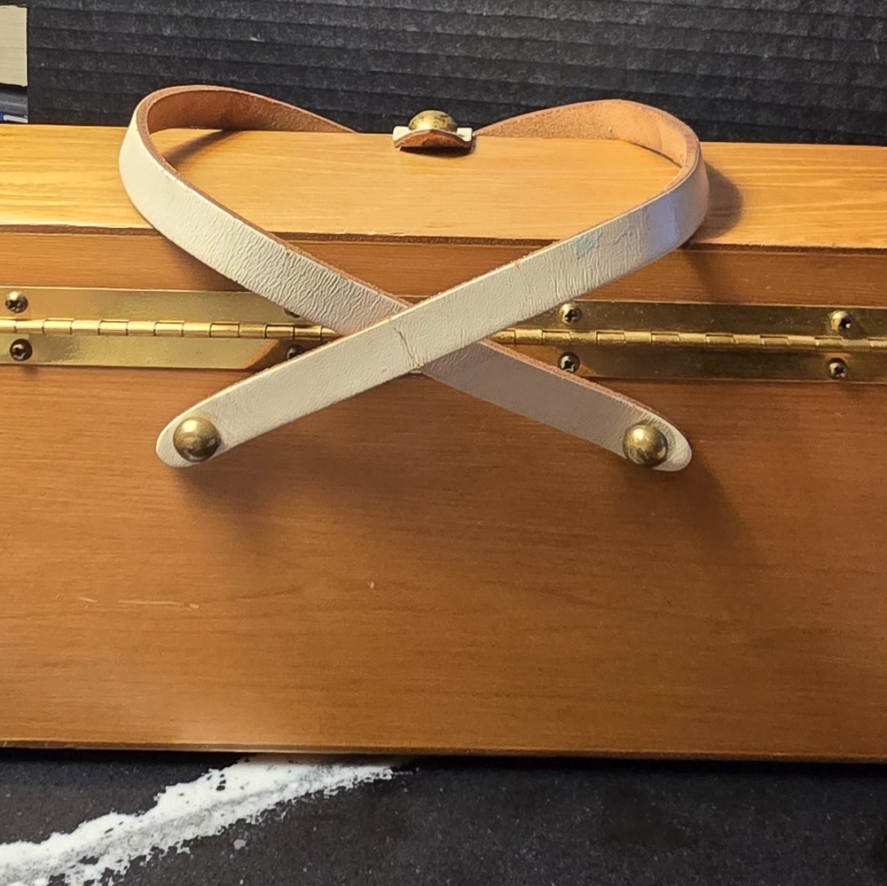 Enid Collins Vintage Wooden Box Purse with "Money Tree" Design 1960s - Picture 9 of 11